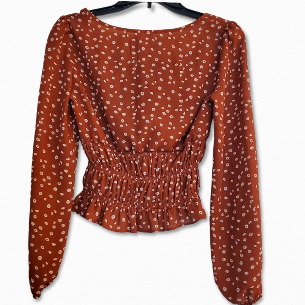 Alya Boho Floral Crop Top with Elastic Waistband Long Sleeve Size S - Picture 3 of 9